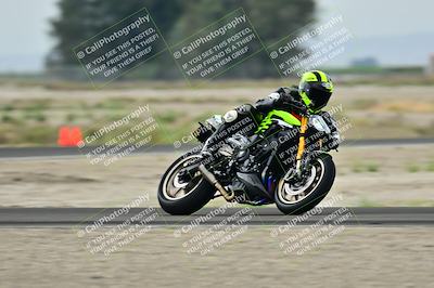 media/Apr-18-2025-TrackDaz (Fri) [[45f5874c44]]/C Group/Session 1 (Turn 7)/